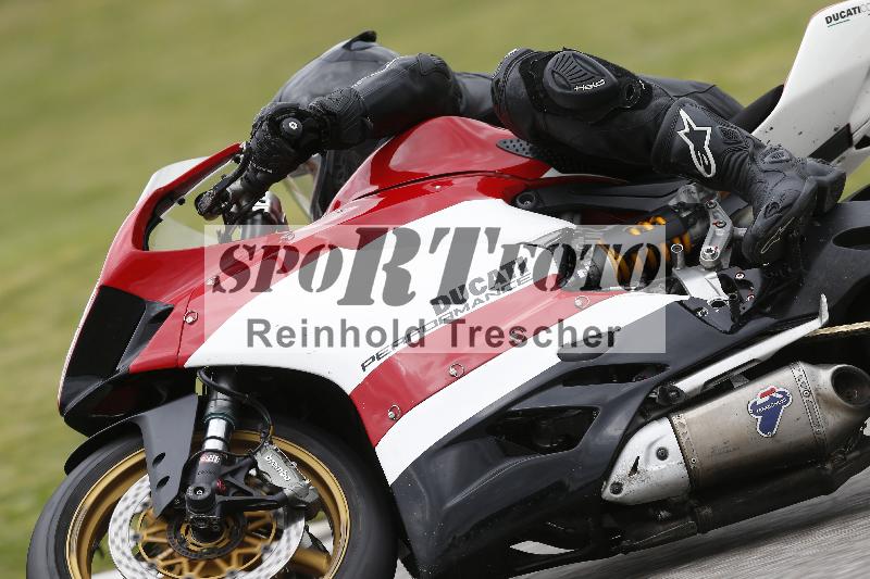 /Archiv-2025/08 20.04.2025 Speer Racing ADR/Gruppe gruen/247